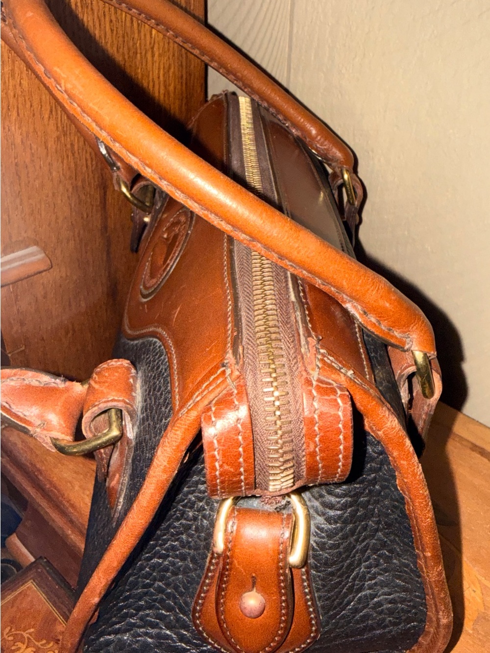 Dooney & Bourke / Vintage Black with Brown Leather Trim Pebble Satchel - Picture 12 of 16